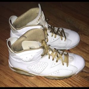 Gold Metal Jordans Men Size